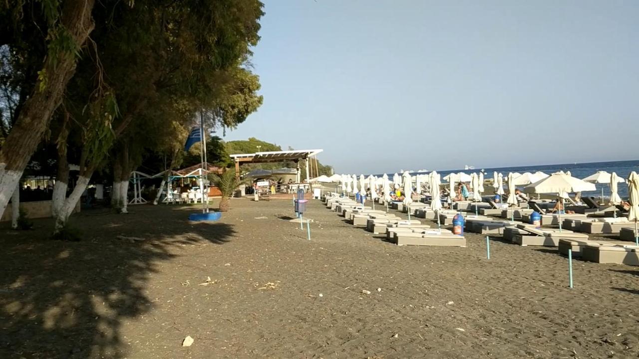 Fantastic 1 Bed Apartment By The Sea Opposite 4 Seasons Limasol Buitenkant foto