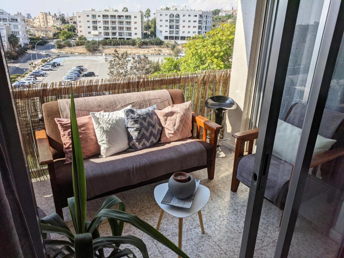 Fantastic 1 Bed Apartment By The Sea Opposite 4 Seasons Limasol Buitenkant foto