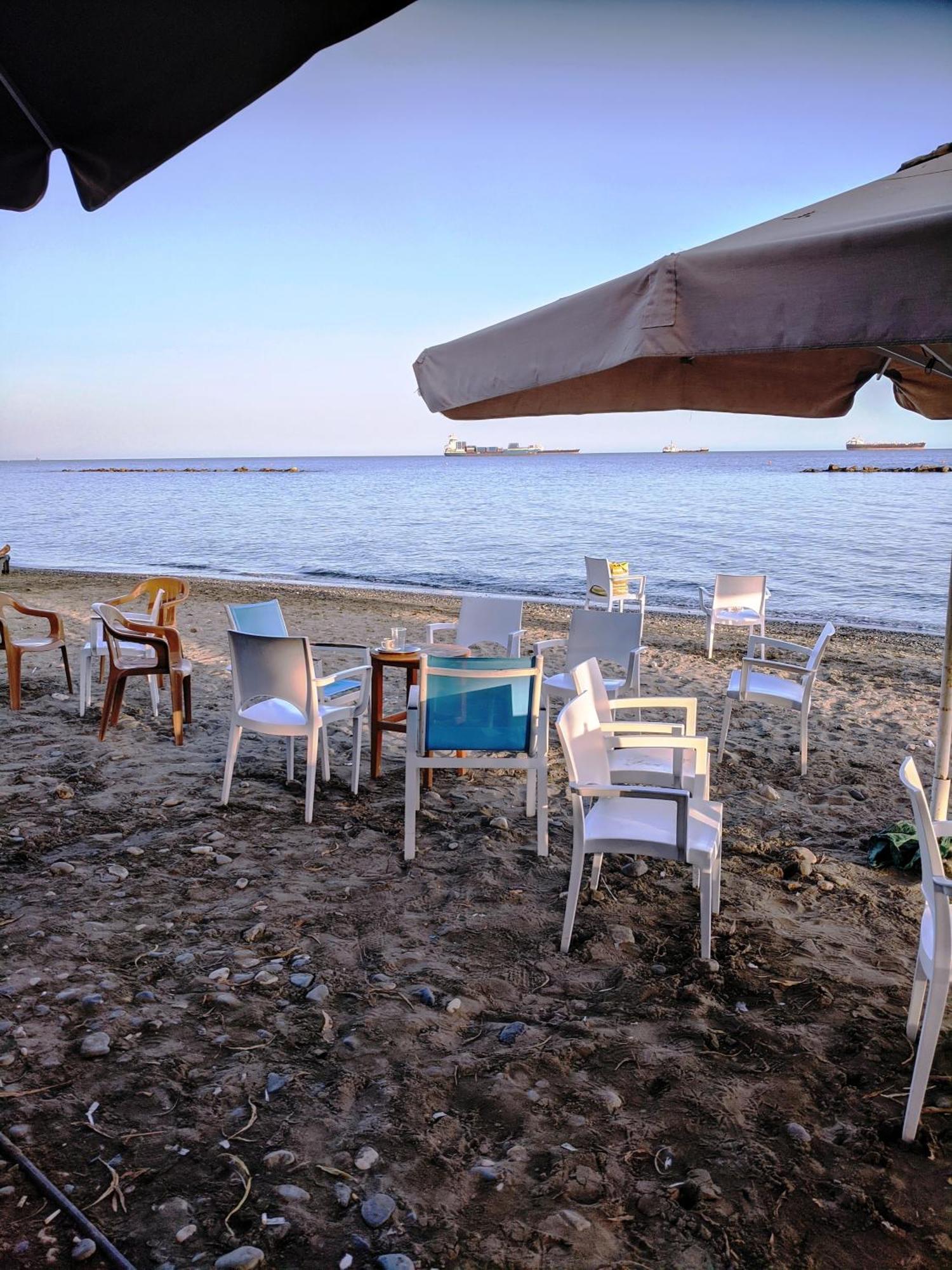 Fantastic 1 Bed Apartment By The Sea Opposite 4 Seasons Limasol Buitenkant foto