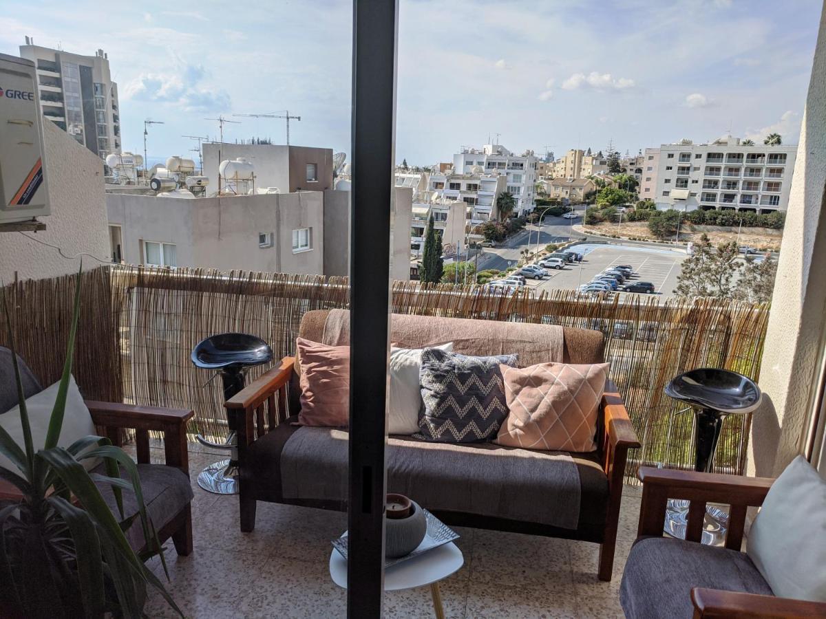 Fantastic 1 Bed Apartment By The Sea Opposite 4 Seasons Limasol Buitenkant foto